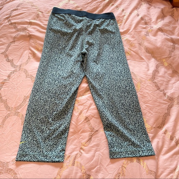 Nike running compression tight leggings medium - Picture 3 of 4